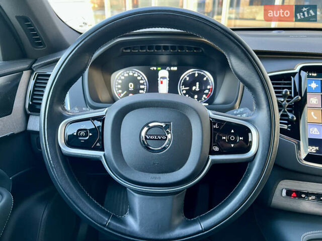 Белый Вольво ХС90, объемом двигателя 1.97 л и пробегом 85 тыс. км за 47800 $, фото 67 на Automoto.ua