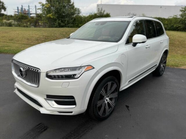 Белый Вольво ХС90, объемом двигателя 2 л и пробегом 30 тыс. км за 12300 $, фото 2 на Automoto.ua