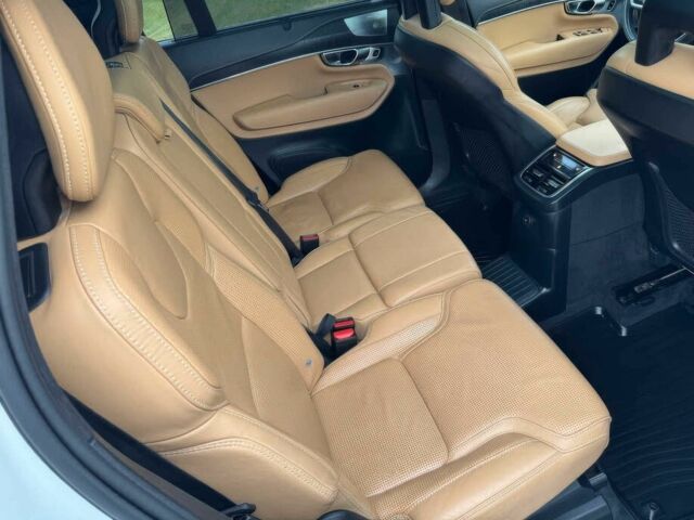 Белый Вольво ХС90, объемом двигателя 2 л и пробегом 30 тыс. км за 12300 $, фото 11 на Automoto.ua