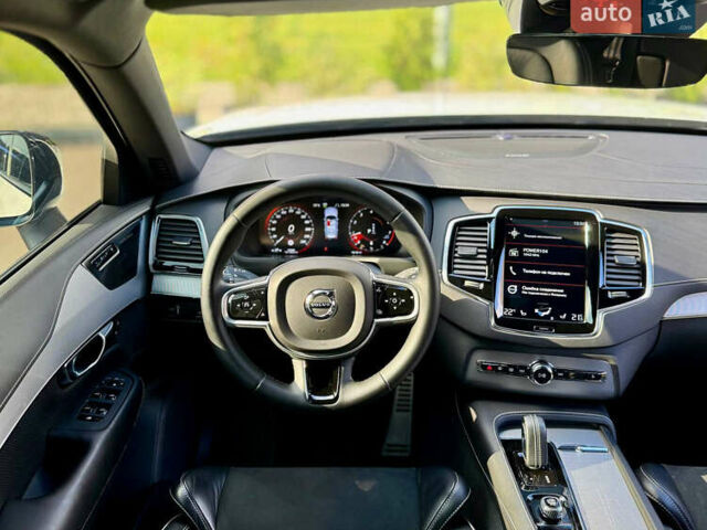 Вольво ХС90 2021 в Киеве на Automoto.ua Белый Вольво ХС90, объемом двигателя 2 л и пробегом 57 тыс. км за 45500 $, фото 39 на Automoto.ua