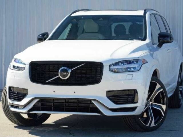 Белый Вольво ХС90, объемом двигателя 2 л и пробегом 54 тыс. км за 29900 $, фото 2 на Automoto.ua