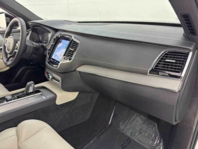 Белый Вольво ХС90, объемом двигателя 2 л и пробегом 54 тыс. км за 29900 $, фото 12 на Automoto.ua