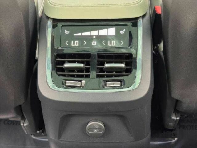 Белый Вольво ХС90, объемом двигателя 2 л и пробегом 54 тыс. км за 29900 $, фото 16 на Automoto.ua