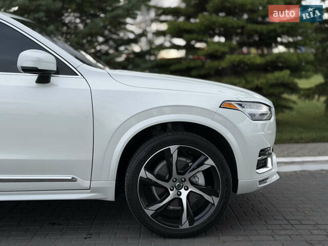 Белый Вольво ХС90, объемом двигателя 2 л и пробегом 77 тыс. км за 44000 $, фото 27 на Automoto.ua