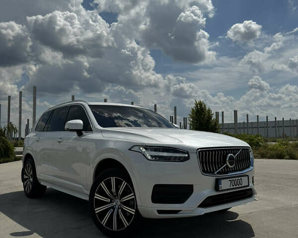 Белый Вольво ХС90, объемом двигателя 2 л и пробегом 47 тыс. км за 50250 $, фото 2 на Automoto.ua