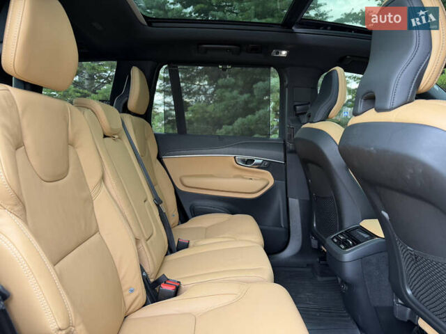 Белый Вольво ХС90, объемом двигателя 2 л и пробегом 77 тыс. км за 44000 $, фото 11 на Automoto.ua