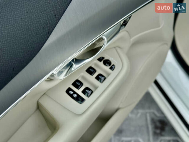 Белый Вольво ХС90, объемом двигателя 1.97 л и пробегом 9 тыс. км за 53999 $, фото 68 на Automoto.ua