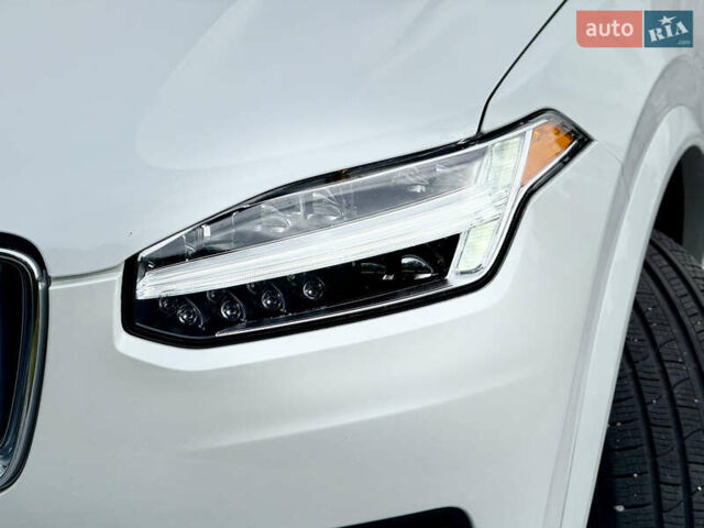 Белый Вольво ХС90, объемом двигателя 1.97 л и пробегом 9 тыс. км за 53999 $, фото 58 на Automoto.ua