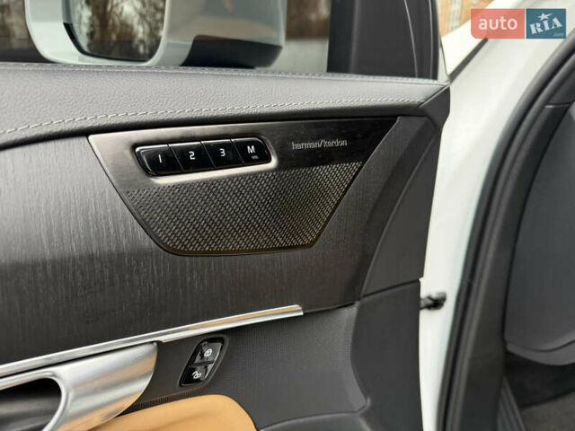 Белый Вольво ХС90, объемом двигателя 1.97 л и пробегом 81 тыс. км за 54500 $, фото 28 на Automoto.ua