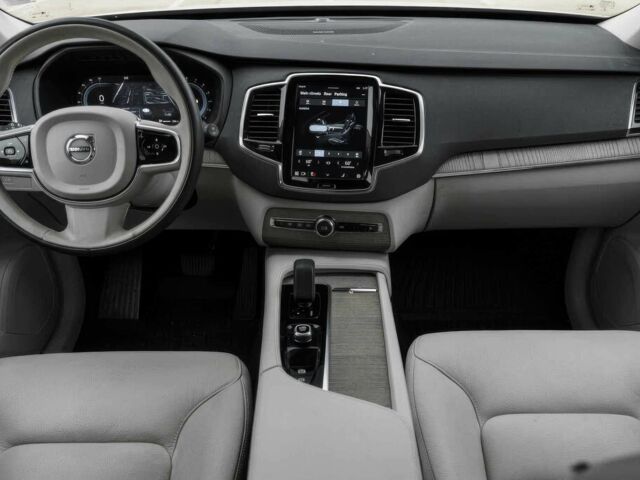 Белый Вольво ХС90, объемом двигателя 2 л и пробегом 30 тыс. км за 19500 $, фото 6 на Automoto.ua