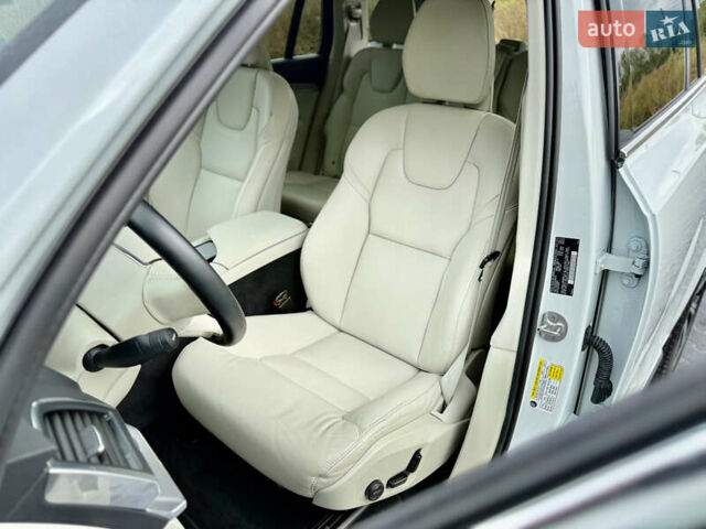 Белый Вольво ХС90, объемом двигателя 1.97 л и пробегом 9 тыс. км за 53999 $, фото 73 на Automoto.ua