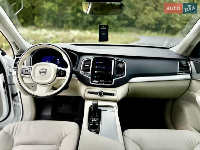 Белый Вольво ХС90, объемом двигателя 1.97 л и пробегом 9 тыс. км за 53999 $, фото 89 на Automoto.ua