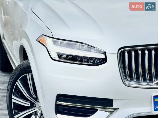Белый Вольво ХС90, объемом двигателя 1.97 л и пробегом 9 тыс. км за 53999 $, фото 56 на Automoto.ua