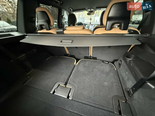 Белый Вольво ХС90, объемом двигателя 1.97 л и пробегом 81 тыс. км за 54500 $, фото 34 на Automoto.ua