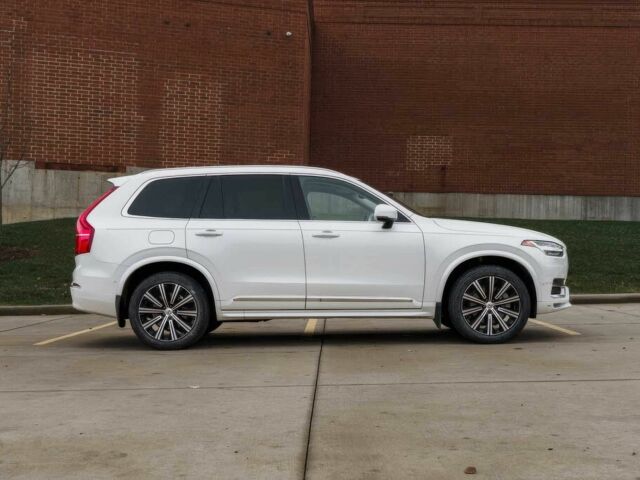 Белый Вольво ХС90, объемом двигателя 2 л и пробегом 30 тыс. км за 19500 $, фото 5 на Automoto.ua