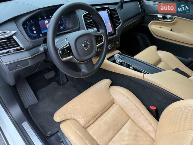 Белый Вольво ХС90, объемом двигателя 1.97 л и пробегом 81 тыс. км за 54500 $, фото 14 на Automoto.ua