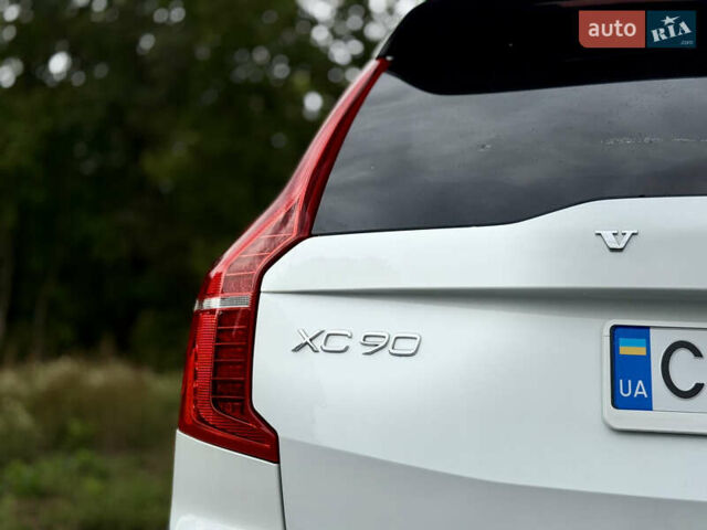 Белый Вольво ХС90, объемом двигателя 1.97 л и пробегом 9 тыс. км за 53999 $, фото 53 на Automoto.ua