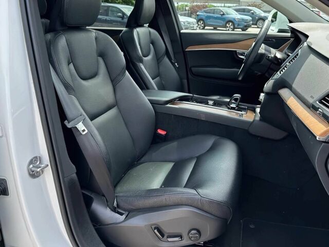 Вольво ХС90 2023 в Житомире на Automoto.ua Белый Вольво ХС90, объемом двигателя 2 л и пробегом 10 тыс. км за 19000 $, фото 8 на Automoto.ua