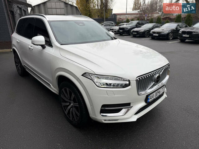 Белый Вольво ХС90, объемом двигателя 1.97 л и пробегом 81 тыс. км за 54500 $, фото 2 на Automoto.ua