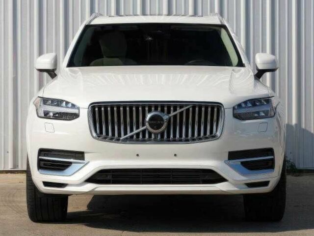 Білий Вольво ХС90, об'ємом двигуна 2 л та пробігом 28 тис. км за 15400 $, фото 1 на Automoto.ua