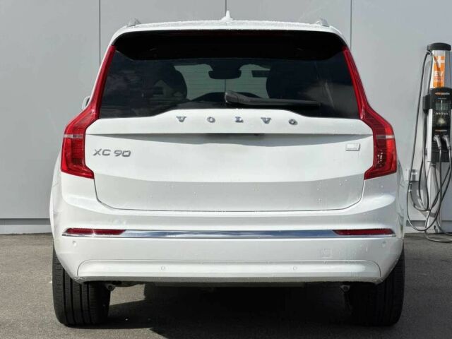 Білий Вольво ХС90, об'ємом двигуна 2 л та пробігом 19 тис. км за 18700 $, фото 4 на Automoto.ua