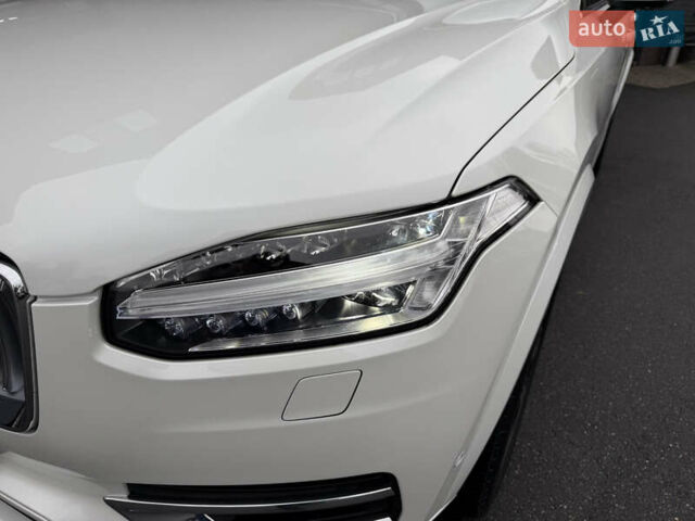 Белый Вольво ХС90, объемом двигателя 1.97 л и пробегом 81 тыс. км за 54500 $, фото 9 на Automoto.ua