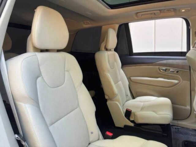 Білий Вольво ХС90, об'ємом двигуна 2 л та пробігом 28 тис. км за 15400 $, фото 16 на Automoto.ua