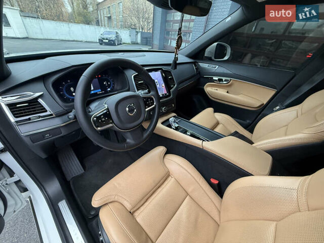 Белый Вольво ХС90, объемом двигателя 1.97 л и пробегом 81 тыс. км за 54500 $, фото 18 на Automoto.ua