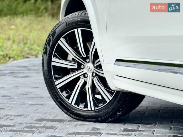 Белый Вольво ХС90, объемом двигателя 1.97 л и пробегом 9 тыс. км за 53999 $, фото 48 на Automoto.ua