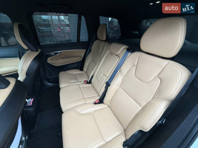 Белый Вольво ХС90, объемом двигателя 1.97 л и пробегом 81 тыс. км за 54500 $, фото 32 на Automoto.ua