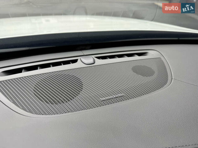 Белый Вольво ХС90, объемом двигателя 1.97 л и пробегом 81 тыс. км за 54500 $, фото 25 на Automoto.ua