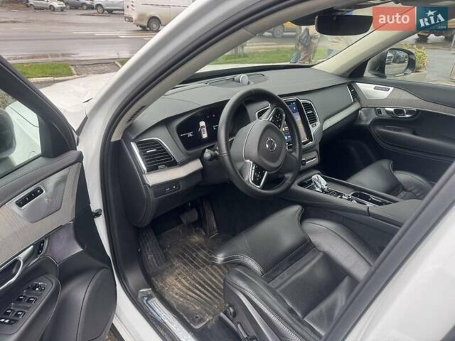 Белый Вольво ХС90, объемом двигателя 1.97 л и пробегом 65 тыс. км за 69000 $, фото 4 на Automoto.ua