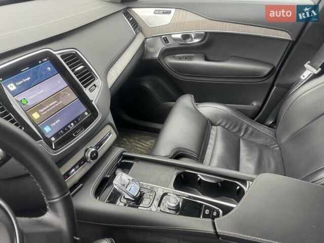 Белый Вольво ХС90, объемом двигателя 1.97 л и пробегом 65 тыс. км за 69000 $, фото 8 на Automoto.ua