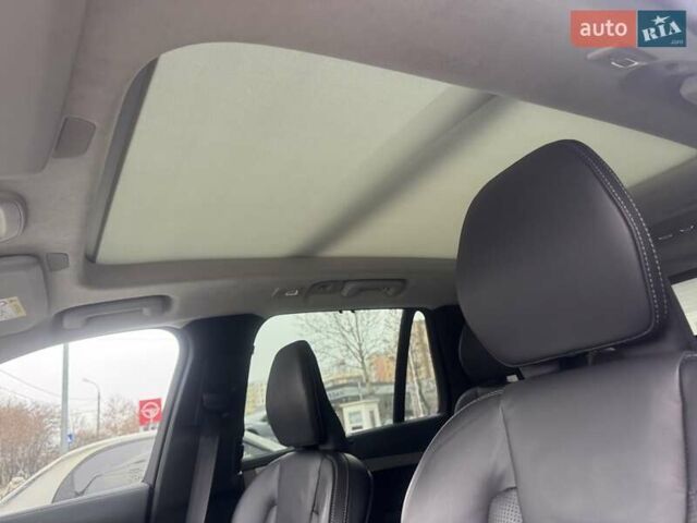 Белый Вольво ХС90, объемом двигателя 1.97 л и пробегом 65 тыс. км за 69000 $, фото 9 на Automoto.ua