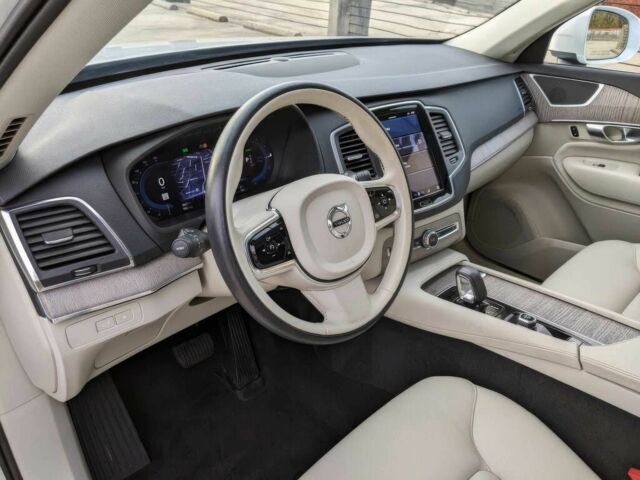 Білий Вольво ХС90, об'ємом двигуна 2 л та пробігом 27 тис. км за 19000 $, фото 4 на Automoto.ua