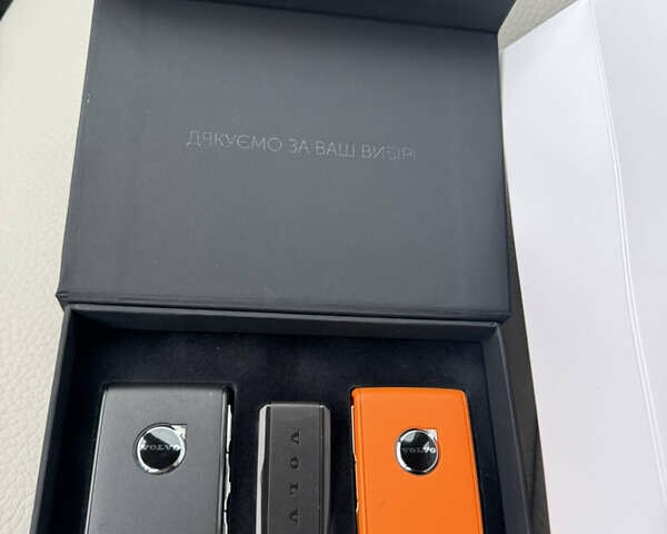 Белый Вольво ХС90, объемом двигателя 1.97 л и пробегом 9 тыс. км за 59999 $, фото 6 на Automoto.ua