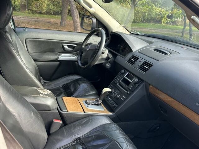 Бежевий Вольво ХС90, об'ємом двигуна 2.4 л та пробігом 351 тис. км за 5400 $, фото 10 на Automoto.ua