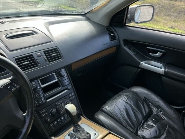 Бежевий Вольво ХС90, об'ємом двигуна 2.4 л та пробігом 351 тис. км за 5400 $, фото 9 на Automoto.ua