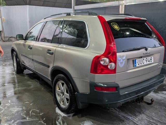 Бежевый Вольво ХС90, объемом двигателя 2.4 л и пробегом 475 тыс. км за 4731 $, фото 2 на Automoto.ua