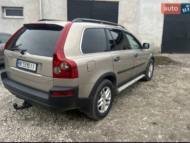 Бежевый Вольво ХС90, объемом двигателя 2.4 л и пробегом 400 тыс. км за 9200 $, фото 4 на Automoto.ua