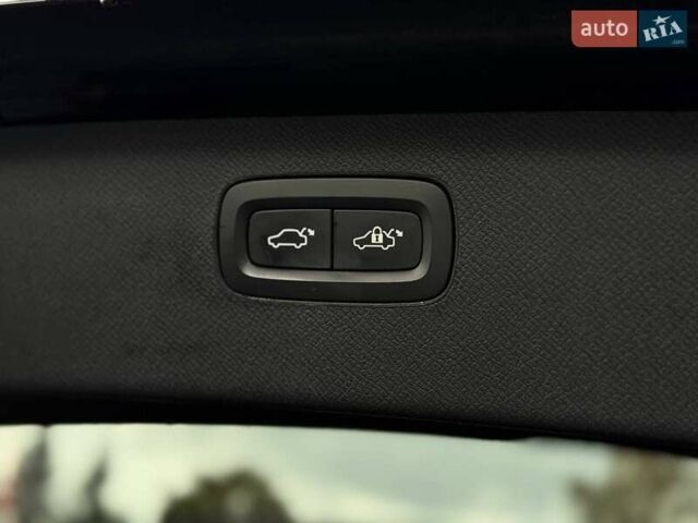 Бежевый Вольво ХС90, объемом двигателя 1.97 л и пробегом 340 тыс. км за 16900 $, фото 49 на Automoto.ua