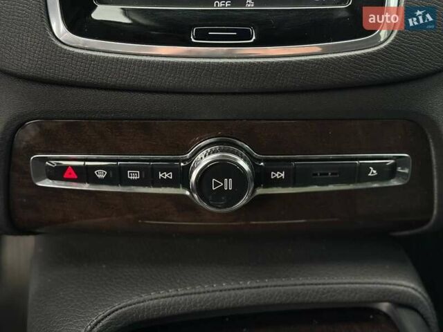 Бежевый Вольво ХС90, объемом двигателя 1.97 л и пробегом 340 тыс. км за 16900 $, фото 36 на Automoto.ua