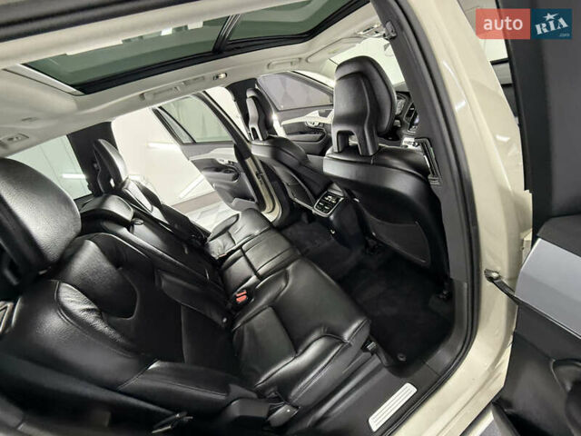 Вольво ХС90 2015 у Трускавце на Automoto.ua Бежевий Вольво ХС90, об'ємом двигуна 2 л та пробігом 136 тис. км за 21999 $, фото 31 на Automoto.ua