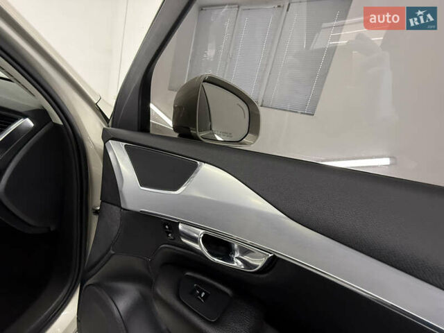 Вольво ХС90 2015 у Трускавце на Automoto.ua Бежевий Вольво ХС90, об'ємом двигуна 2 л та пробігом 136 тис. км за 21999 $, фото 34 на Automoto.ua