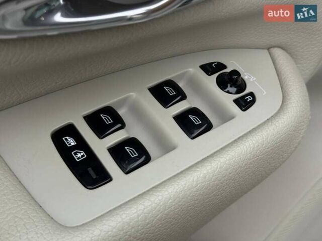 Бежевий Вольво ХС90, об'ємом двигуна 1.97 л та пробігом 142 тис. км за 26900 $, фото 20 на Automoto.ua