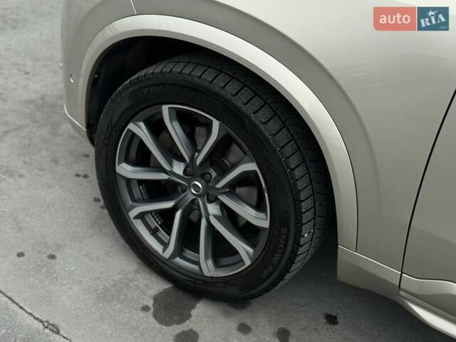 Бежевий Вольво ХС90, об'ємом двигуна 1.97 л та пробігом 142 тис. км за 26900 $, фото 11 на Automoto.ua