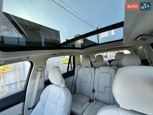 Бежевый Вольво ХС90, объемом двигателя 1.97 л и пробегом 135 тыс. км за 29000 $, фото 7 на Automoto.ua