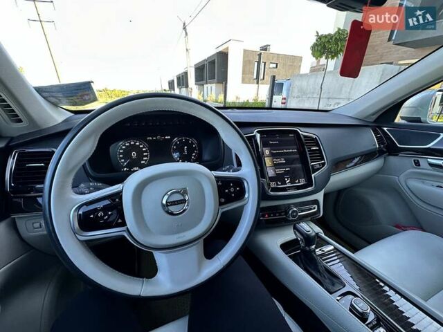 Бежевый Вольво ХС90, объемом двигателя 1.97 л и пробегом 135 тыс. км за 29000 $, фото 5 на Automoto.ua