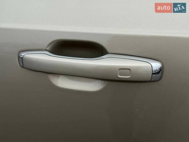 Бежевий Вольво ХС90, об'ємом двигуна 1.97 л та пробігом 142 тис. км за 26900 $, фото 18 на Automoto.ua