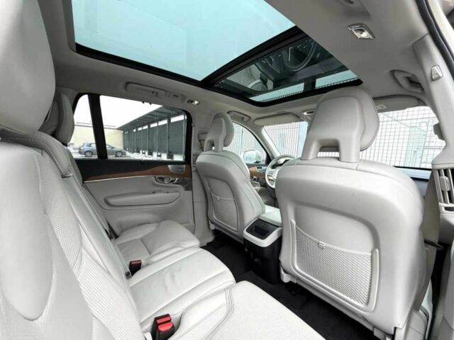 Бежевый Вольво ХС90, объемом двигателя 2 л и пробегом 108 тыс. км за 19900 $, фото 20 на Automoto.ua